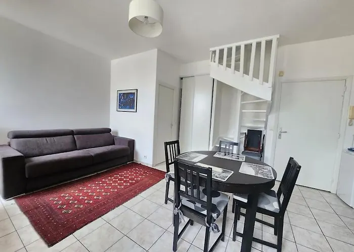Appartement A Deux Pas De La Promenade Des Anglais